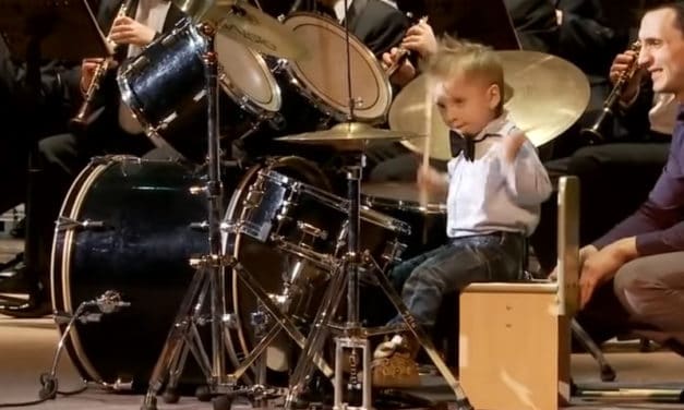 3 Years Old Russian Drummer Leads Orchestra of Adult Musicians – Lyonya Shilovsky